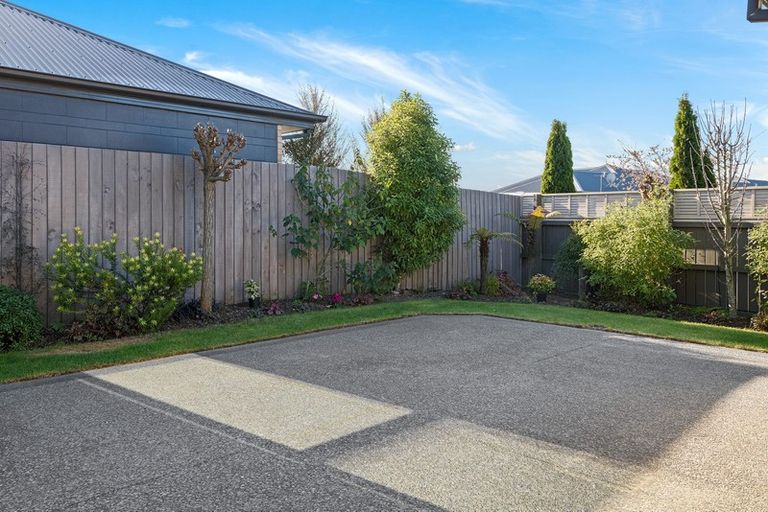 Photo of property in 75 Mcmahon Drive, Aidanfield, Christchurch, 8025