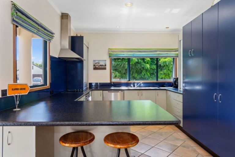 Photo of property in 1 Glamis Grove, Bethlehem, Tauranga, 3110