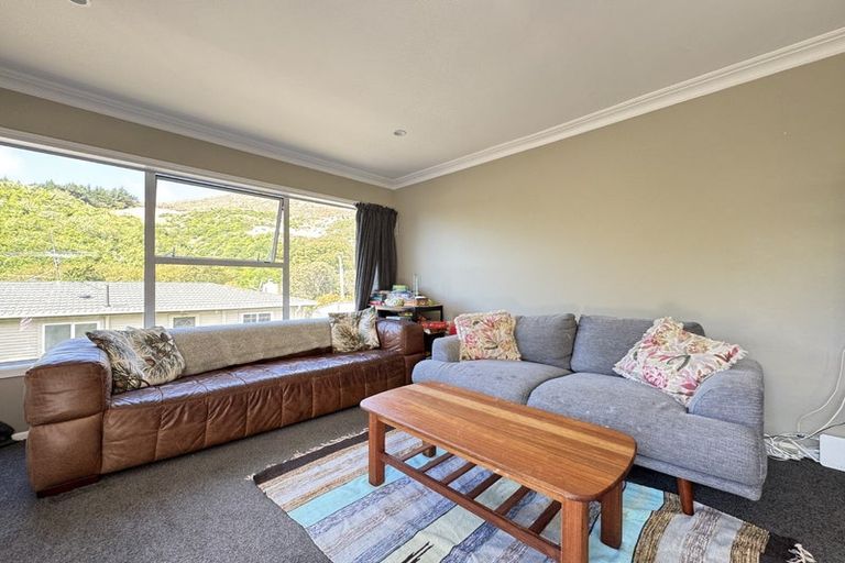 Photo of property in 6 Mahoe Street, Tawa, Wellington, 5028