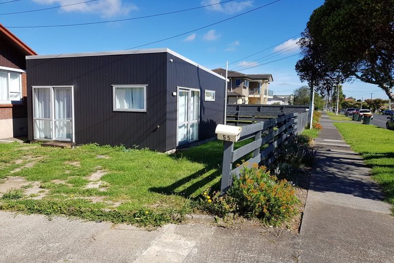 Photo of property in 55 Kenderdine Road, Papatoetoe, Auckland, 2025