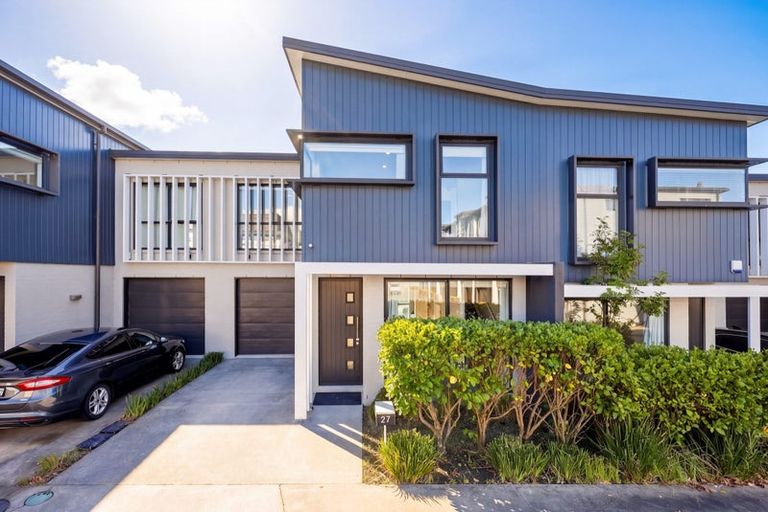 Photo of property in 27 Carder Court, Hobsonville, Auckland, 0618