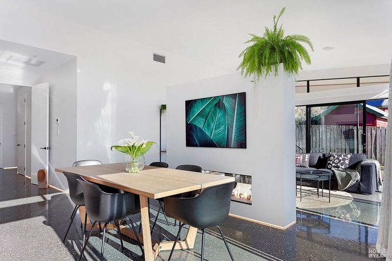 Photo of property in 72a Port Hills Road, Heathcote Valley, Christchurch, 8022