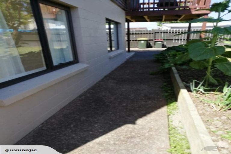 Photo of property in 28 Hope Farm Avenue, Pakuranga Heights, Auckland, 2010