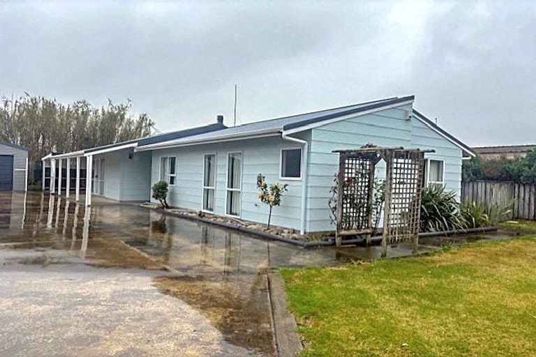 Photo of property in 129 Seabury Avenue, Foxton Beach, Foxton, 4815
