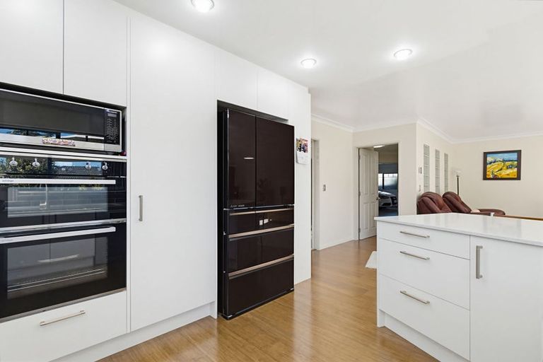 Photo of property in 3 Norm Pellow Drive, Manurewa, Auckland, 2105