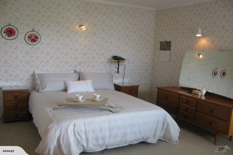 Photo of property in 20 Edwards Place, Terrace End, Palmerston North, 4410