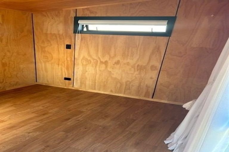 Photo of property in 12 Arohia Place, Snells Beach, 0920