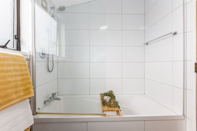 Photo of property in 25f Tennyson Street, Petone, Lower Hutt, 5012