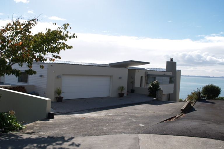 Photo of property in 31 Island View Terrace, Cockle Bay, Auckland, 2014