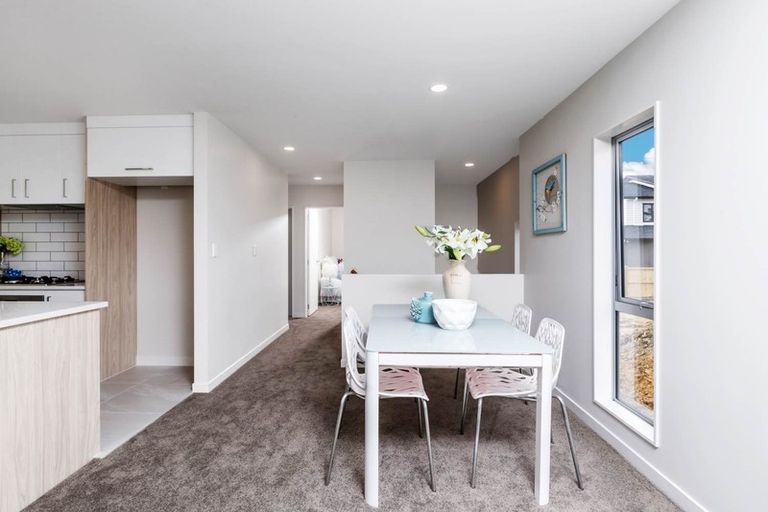 Photo of property in 37 Bight Road, Long Bay, Auckland, 0630