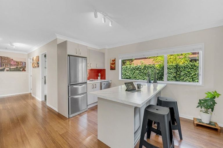 Photo of property in 3/58 Takutai Avenue, Half Moon Bay, Auckland, 2012