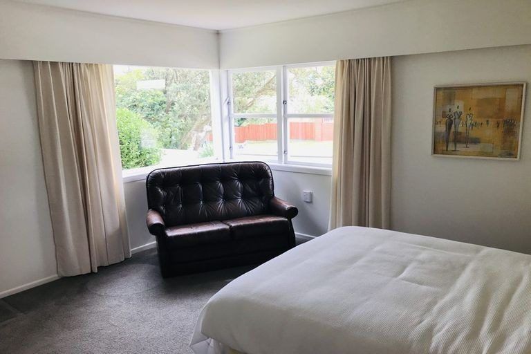 Photo of property in 1 Nikau Road, Waikanae, 5036