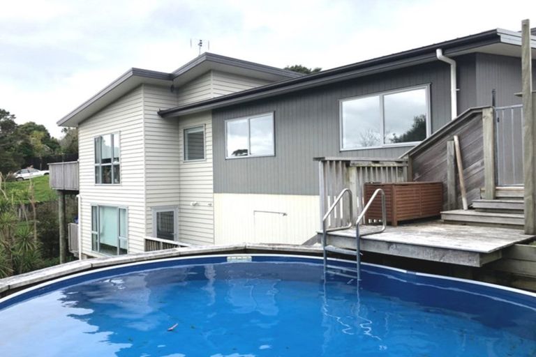 Photo of property in 141 Arran Road, Browns Bay, Auckland, 0630