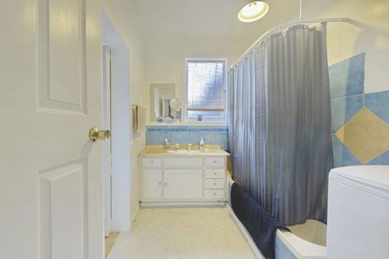 Photo of property in 165 Shakespeare Road, Bluff Hill, Napier, 4110