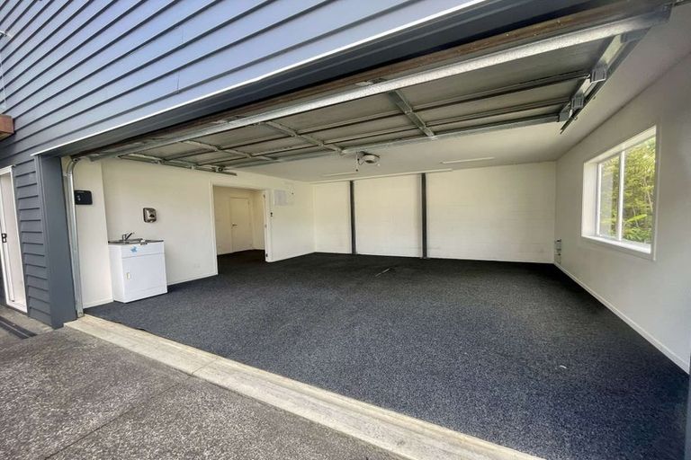 Photo of property in 647b Swanson Road, Swanson, Auckland, 0612
