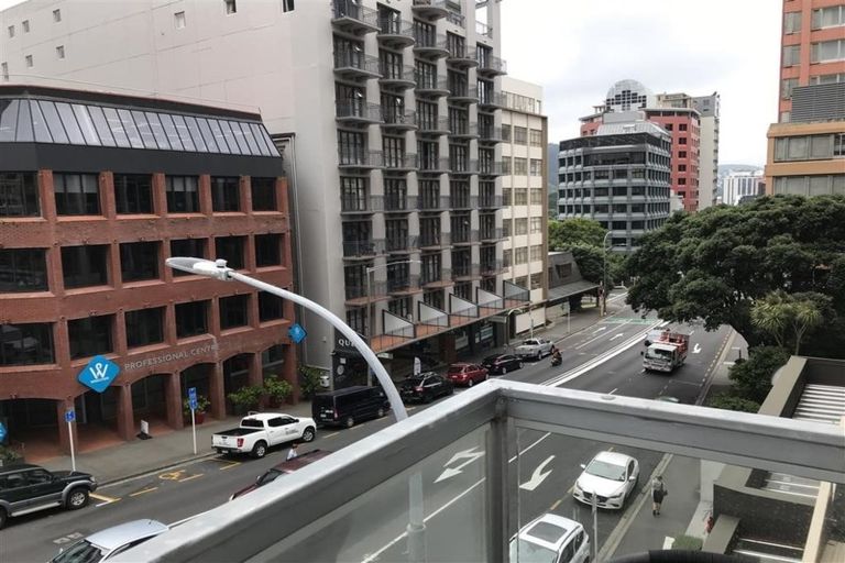 Photo of property in Terrace Heights Apartments, 3c/163 The Terrace, Wellington Central, Wellington, 6011