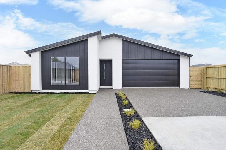 Photo of property in 36 Cousins Street, Woodend, 7691