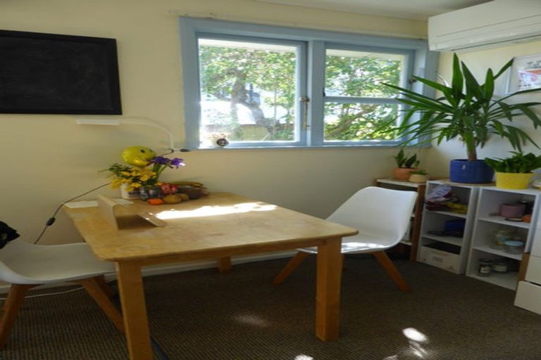 Photo of property in 5e Harrold Street, Highbury, Wellington, 6012