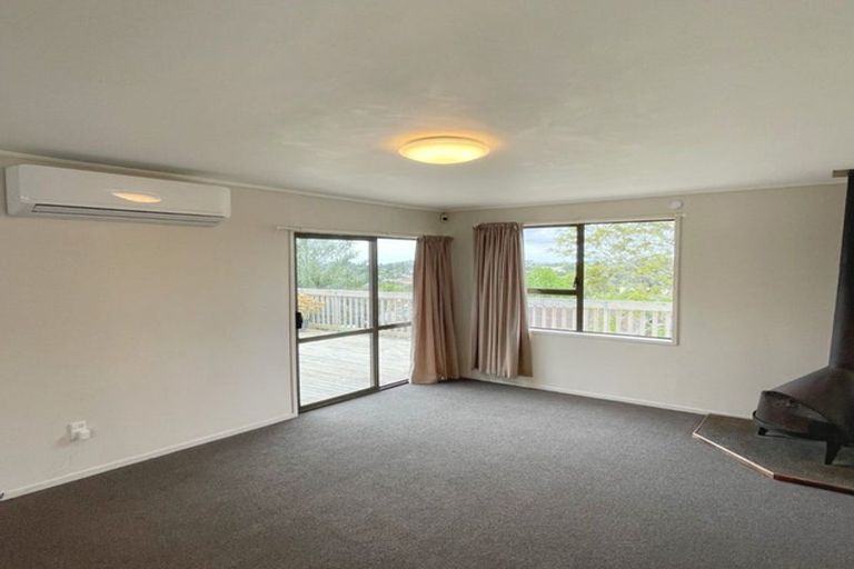 Photo of property in 25 Virgo Place, Glen Eden, Auckland, 0602