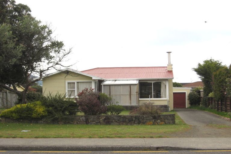 Photo of property in 46 Raumati Road, Raumati Beach, Paraparaumu, 5032