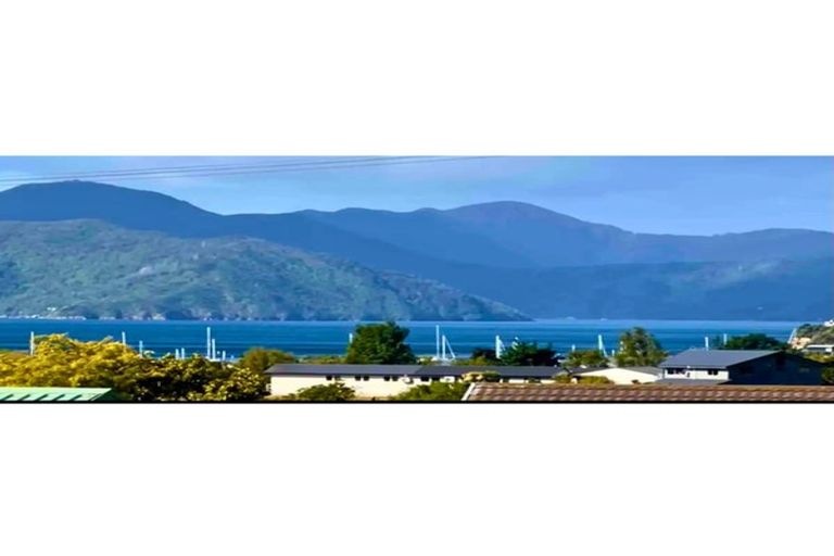 Photo of property in 5 Bayview Drive, Waikawa, Picton, 7220