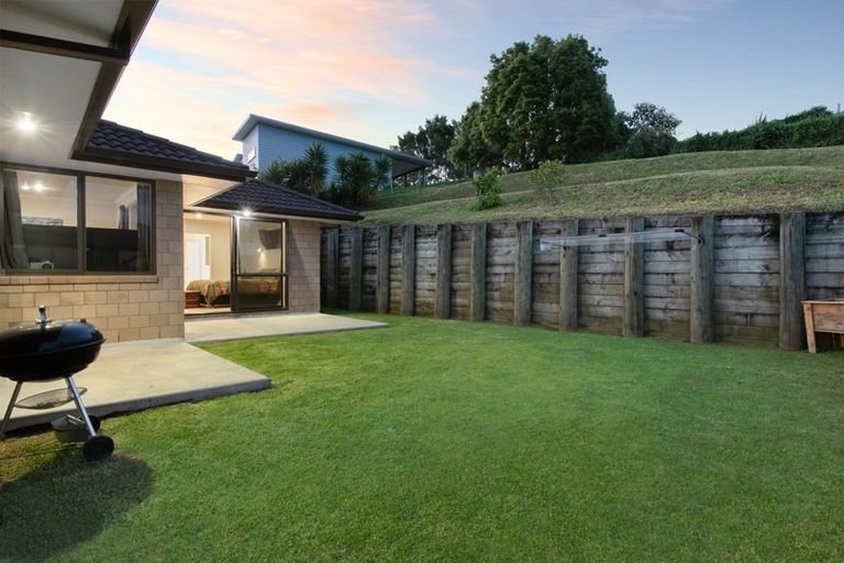 Photo of property in 10 Raptor Way, Welcome Bay, Tauranga, 3175