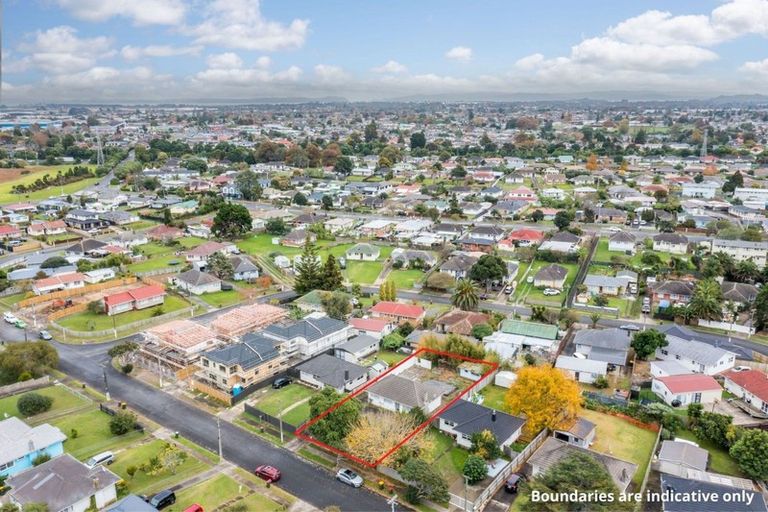 Photo of property in 17 Awatere Street, Clover Park, Auckland, 2023