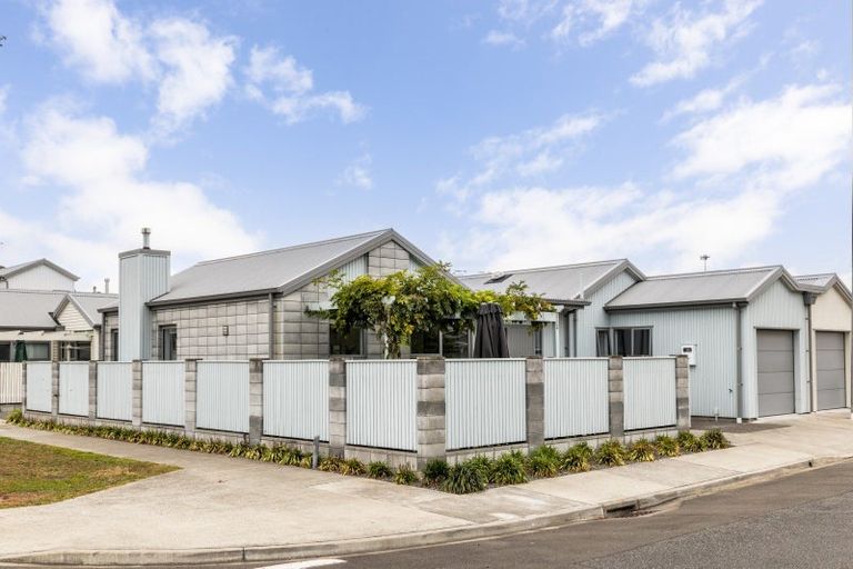 Photo of property in 53 Waghorne Street, Ahuriri, Napier, 4110