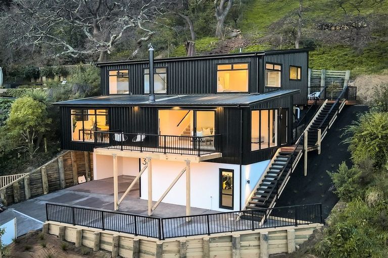 Photo of property in 3c Dalleys Lane, Lyttelton, 8082