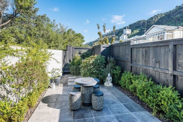 Photo of property in 53 Tinakori Road, Thorndon, Wellington, 6011