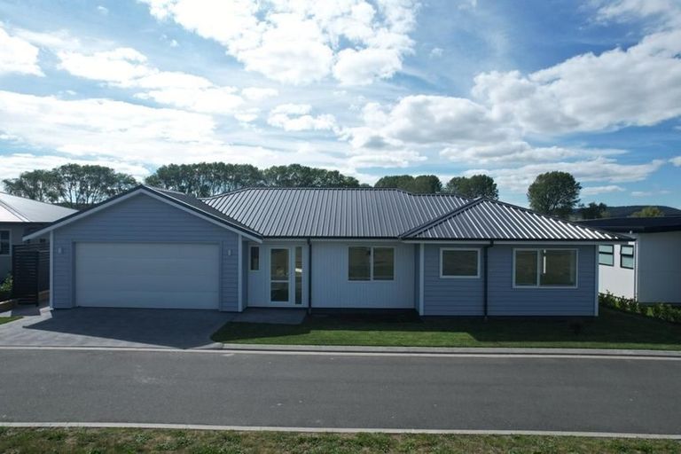 Photo of property in 19 Bastille Court, Rangatira Park, Taupo, 3330