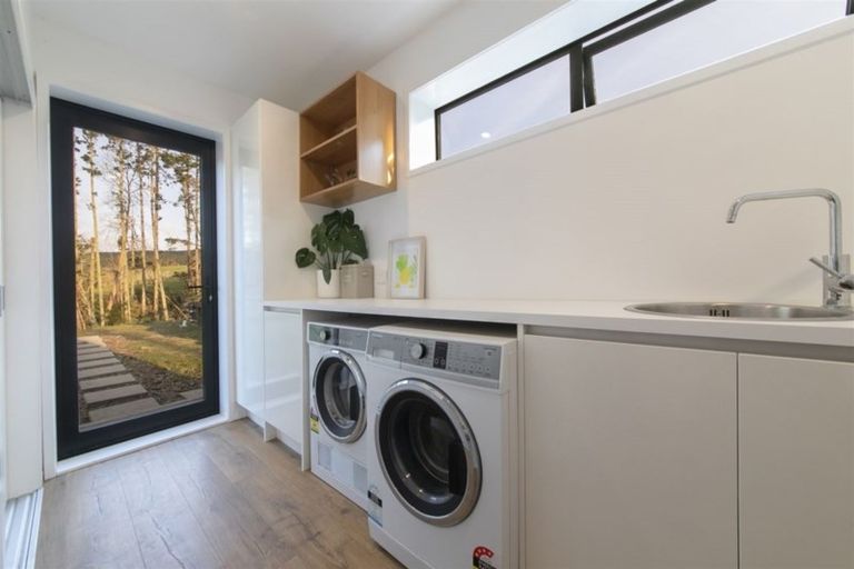 Photo of property in 685 Inland Road, Helensville, 0875