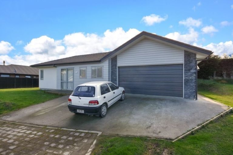 Photo of property in 8 Calluna Crescent, Mosgiel, 9024