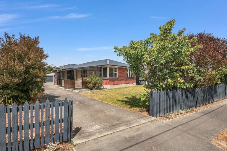 Photo of property in 22 Yarmouth Street, Aranui, Christchurch, 8061