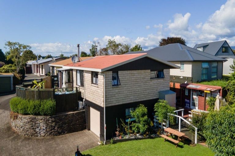 Photo of property in 2/33 Kea Street, Katikati, 3129