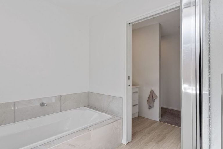 Photo of property in 103 Shillingford Boulevard, Rolleston, 7615