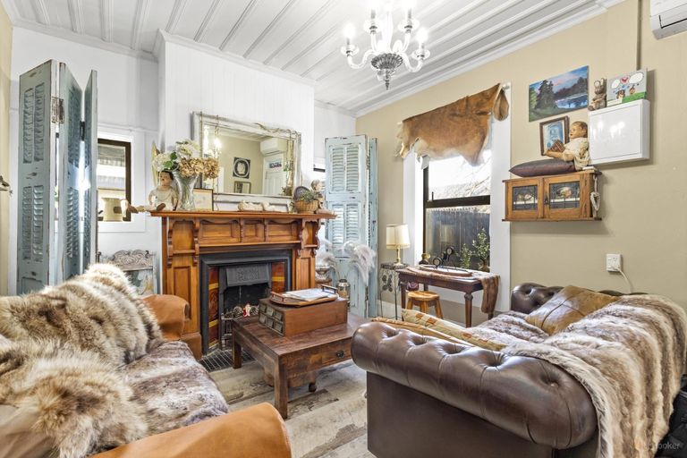 Photo of property in 23 South Terrace Road, Geraldine, 7930