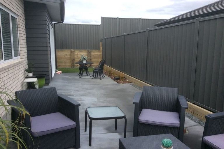 Photo of property in 18 Raynor Crescent, Pyes Pa, Tauranga, 3112