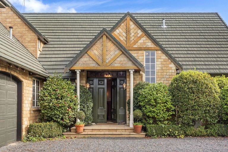 Photo of property in 346 Clifton Road, Whitford, Howick, 2571