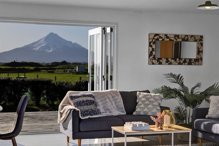 Photo of property in 32 Anglers Avenue, Warea, 4381