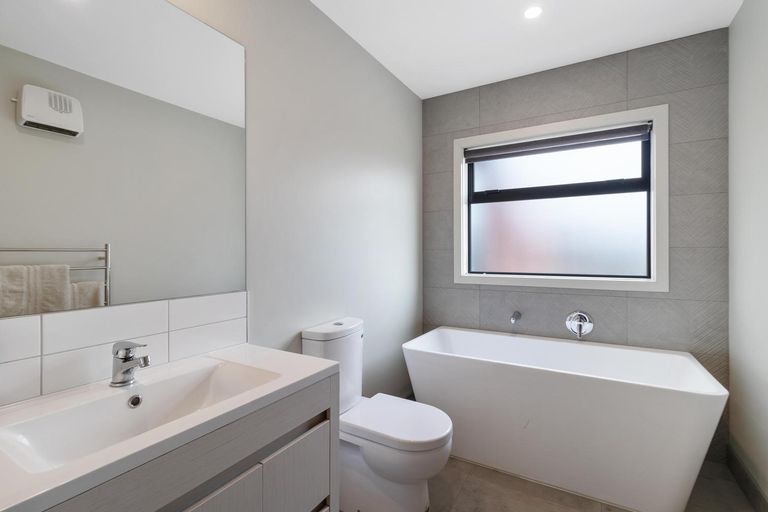 Photo of property in 53b Byron Street, Leamington, Cambridge, 3432