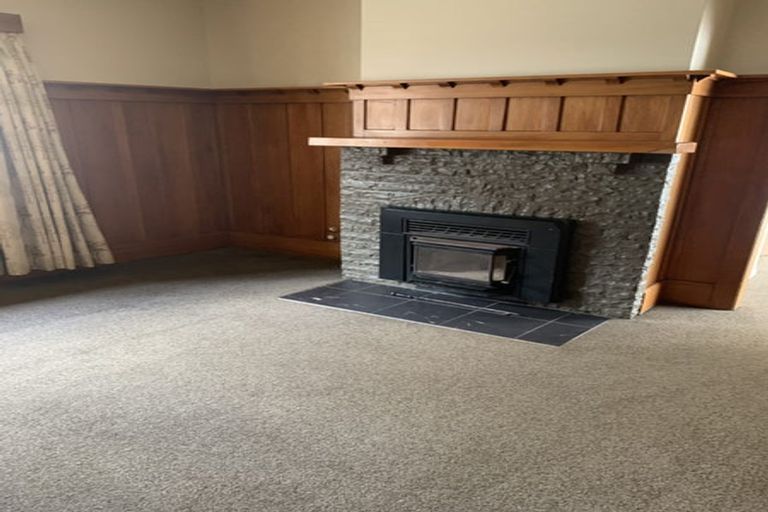 Photo of property in 37 Lyndon Street, Riccarton, Christchurch, 8041