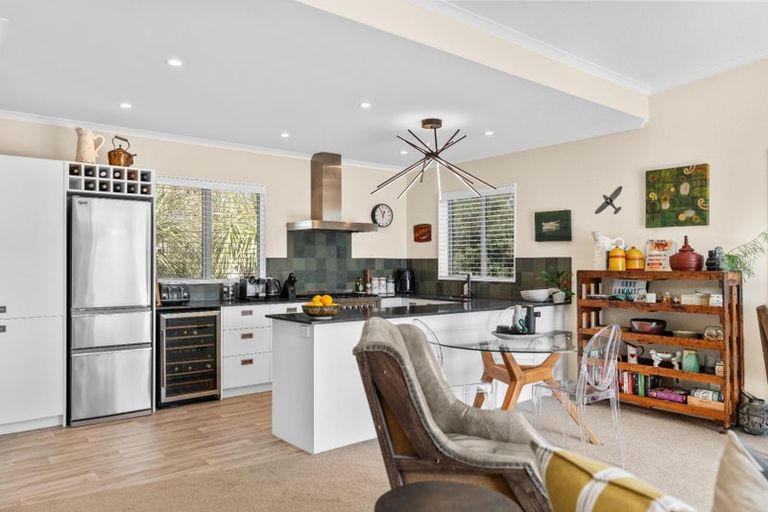 Photo of property in 15a Esther Street, Martinborough, 5711