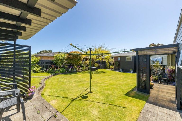 Photo of property in 38 Wairau Road, Oakura, 4314