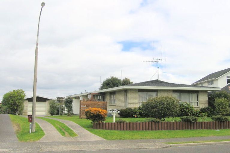 Photo of property in 9b Waitui Grove, Mount Maunganui, 3116