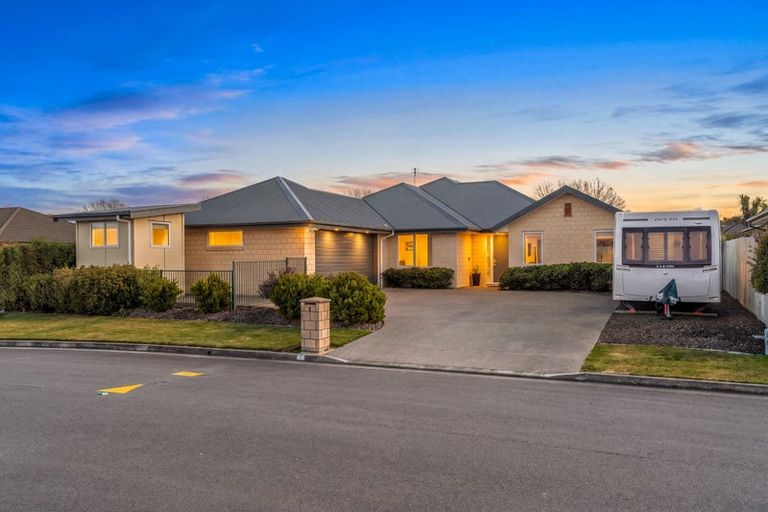 Photo of property in 1 Eliza Place, Aidanfield, Christchurch, 8025