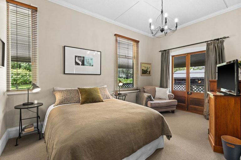 Photo of property in 46 Palmerston Road, Havelock North, 4130