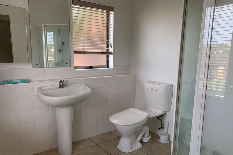 Photo of property in 7 Lissleton Drive, East Tamaki, Auckland, 2013