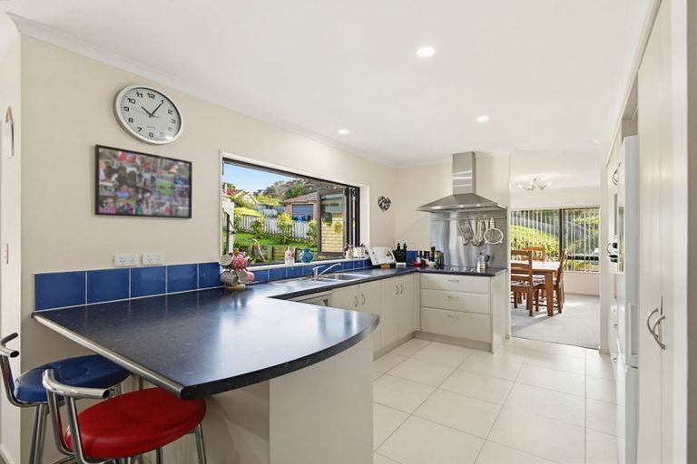 Photo of property in 40 Te Kauri Place, Helensville, 0800