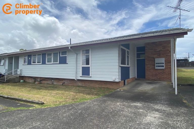 Photo of property in 5156/142 Lake Road, Northcote, Auckland, 0627